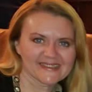 Meet your Posher, Larisa